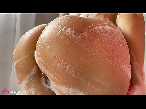 ❤️ Morena Masturba-se com Vibrador para Orgasmo Intenso no Duche ❤ Porno russo em pt.sex-porntube.ru